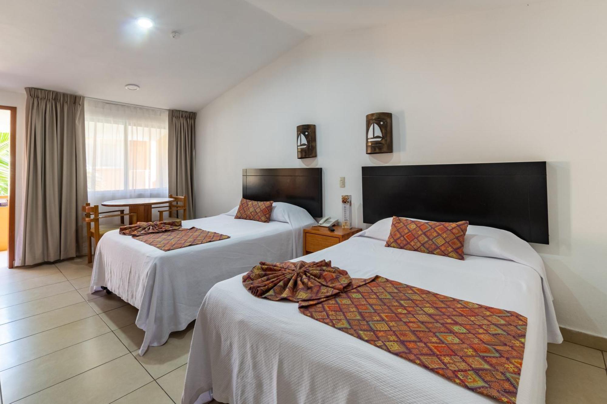 Costa De Oro Beach Hotel ماساتلان الغرفة الصورة