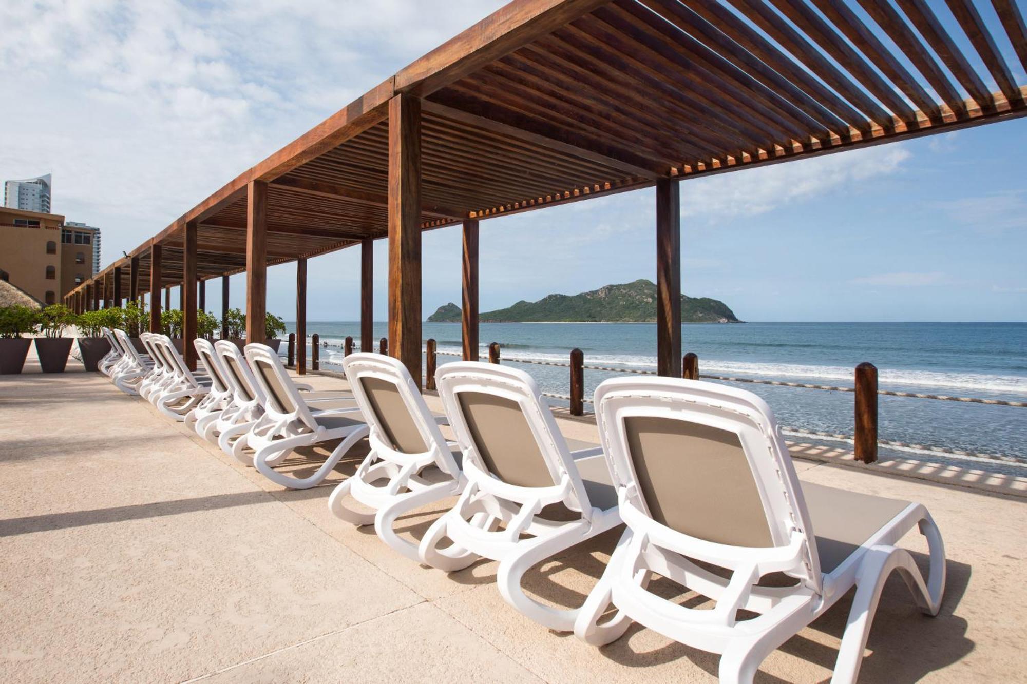 Costa De Oro Beach Hotel ماساتلان المظهر الخارجي الصورة